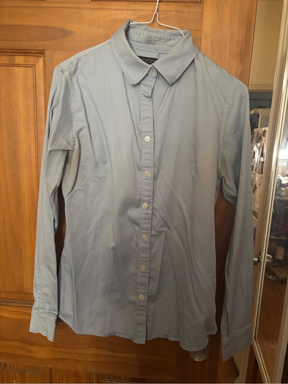 Banana Republic Light Blue Long-Sleeve Button-Up Shirt